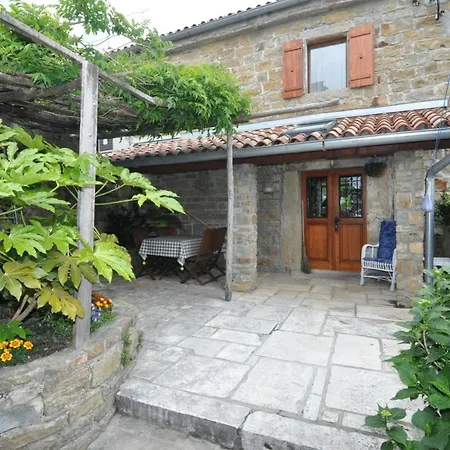 Počitniška hiša Istrian Stone House *